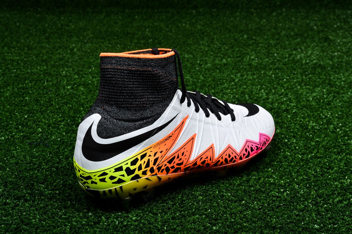 Nike Hypervenom Phantom II SG PRO 747489 108 White FOOTonFOOT